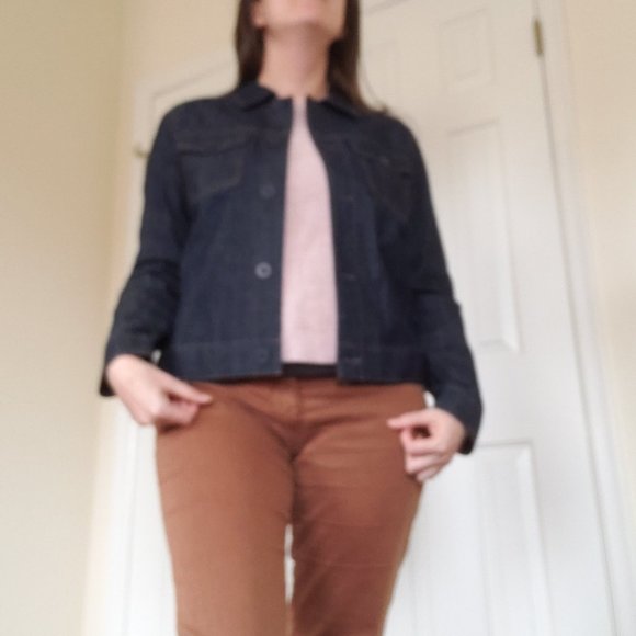 Ann Taylor NWT Jean Jacket! 100% Cotton - Dark Wash - Picture 13 of 13